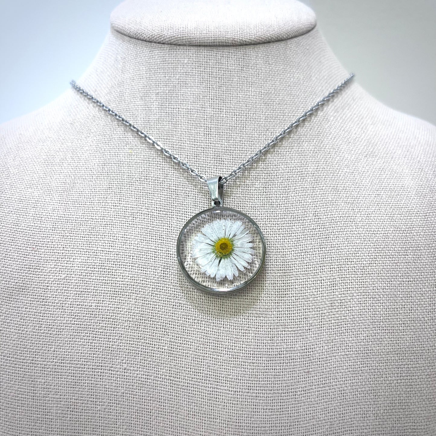 Daisy Necklace