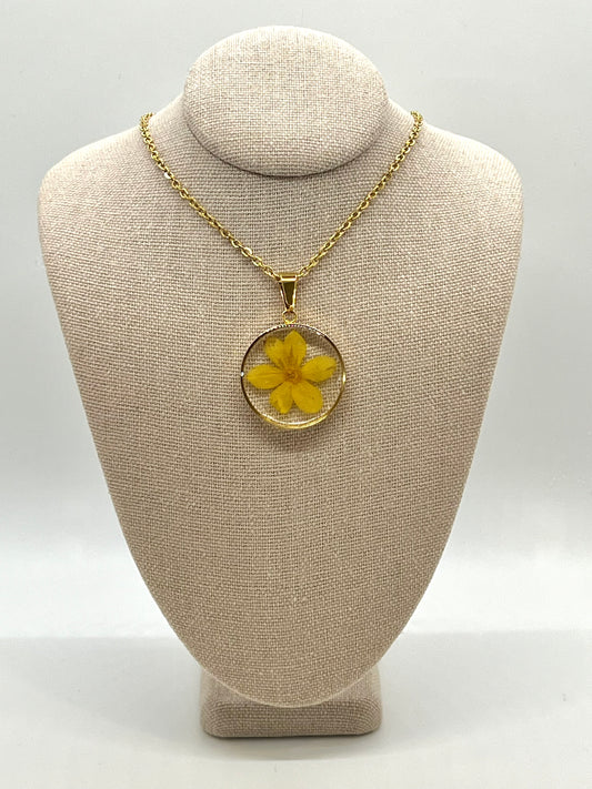 Daffodil Necklace