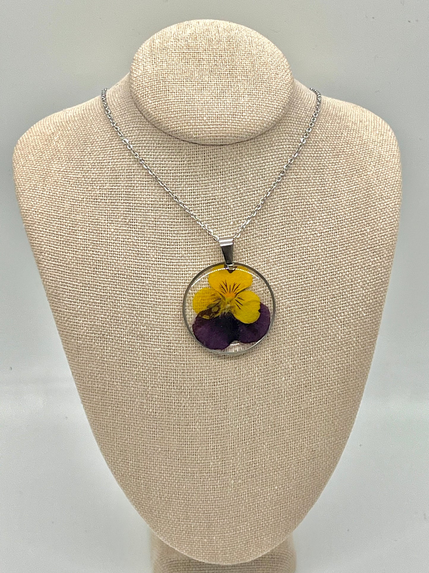 Viola Necklace