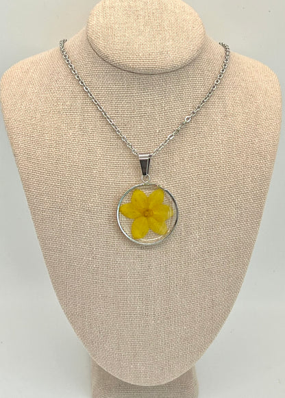 Daffodil Necklace