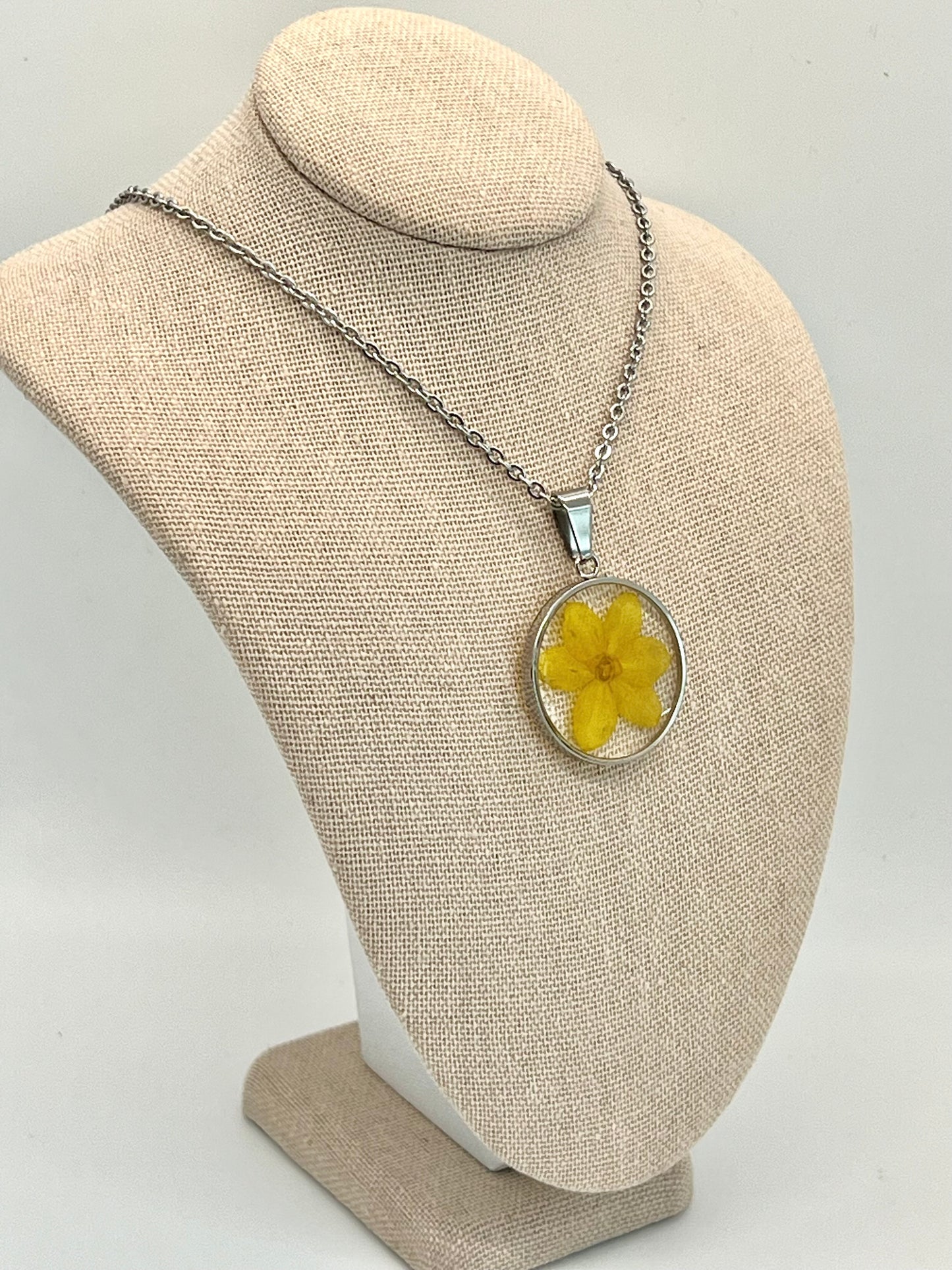 Daffodil Necklace